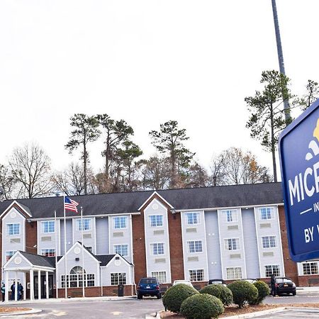 Travelers Inn And Suites 롤리 외부 사진
