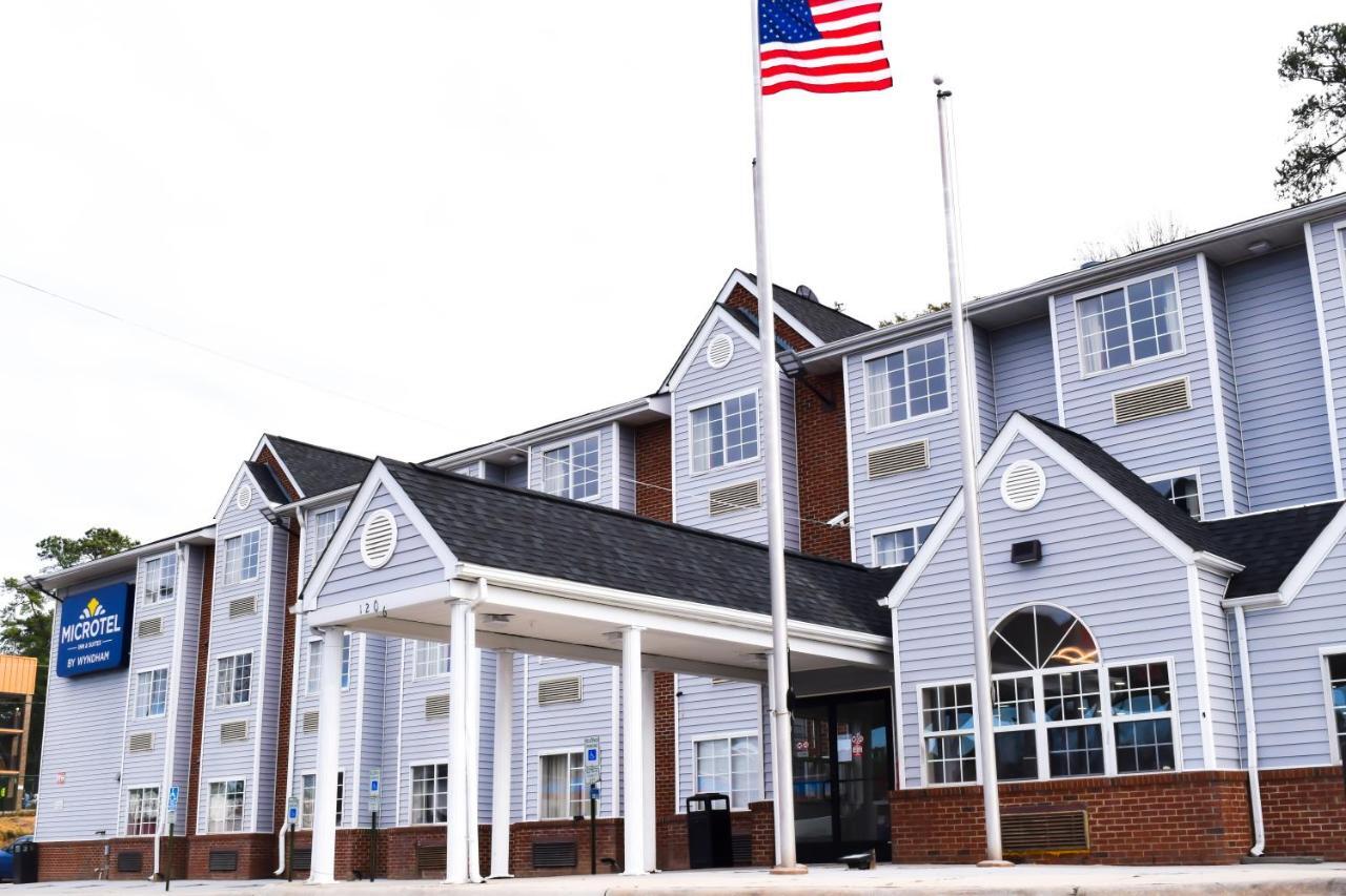 Travelers Inn And Suites 롤리 외부 사진